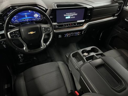 Used 2022 Chevrolet Silverado 1500 RST AWD/4WD image 13