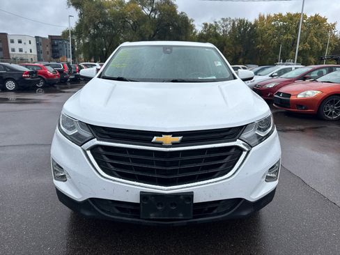 Used 2021 Chevrolet Equinox LT image 2