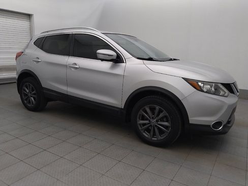 Used 2019 Nissan Rogue Sport SV w/ Technology Package FWD image 11