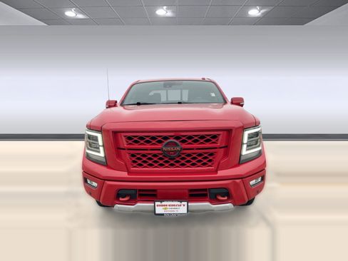 Used 2021 Nissan Titan PRO-4X w/ Pro-4x Convenience Package image 5