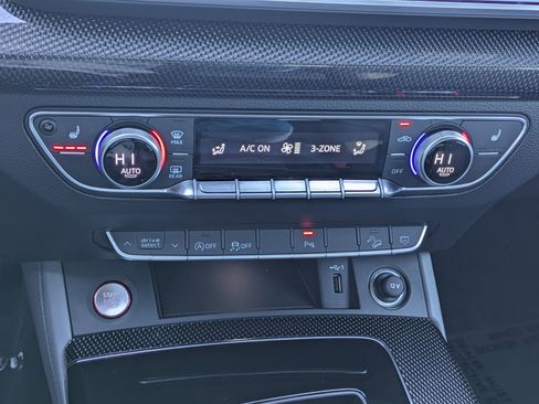 Used 2024 Audi SQ5 Premium Plus w/ Premium Plus Package image 14