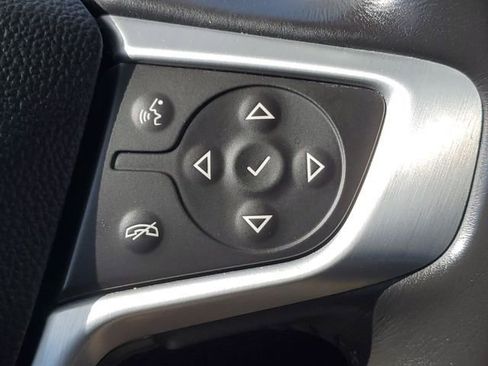 Used 2018 GMC Acadia SLE image 15