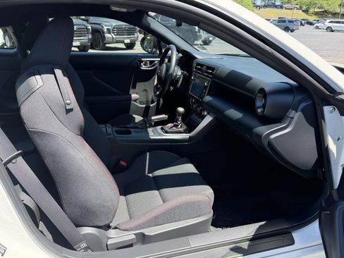 Used 2022 Subaru BRZ Premium RWD image 12