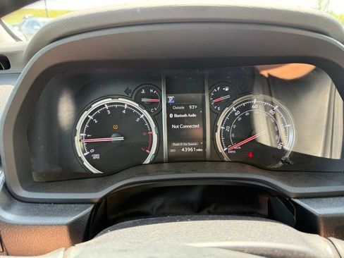 Used 2024 Toyota 4Runner TRD Off-Road image 8