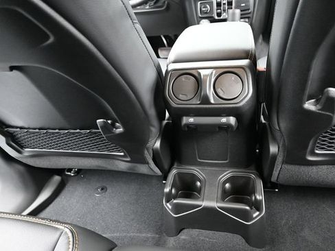 New 2026 Jeep Gladiator Sport AWD/4WD image 31