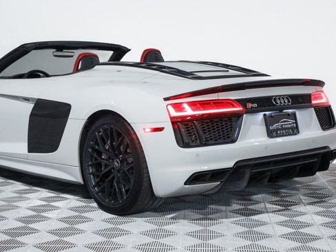 Used 2018 Audi R8 V10 plus image 25