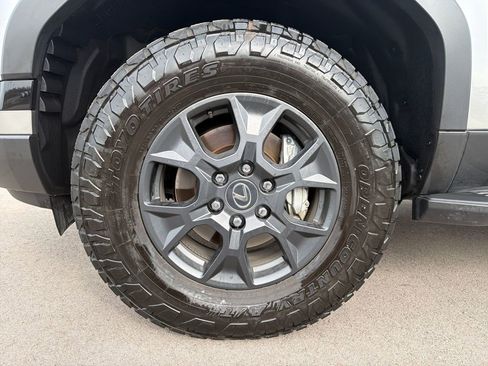 Used 2024 Lexus GX 550 image 2