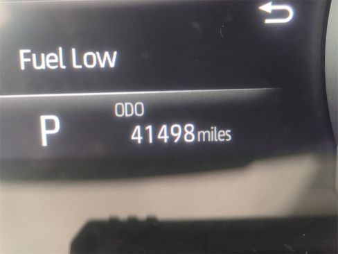 Used 2024 Toyota Highlander LE image 30