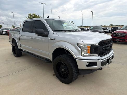 Used 2019 Ford F150 XLT w/ Equipment Group 302A Luxury AWD/4WD image 7