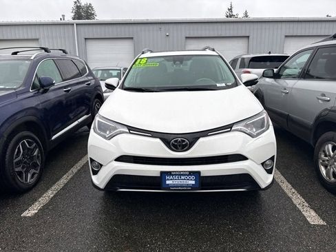 Used 2017 Toyota RAV4 XLE image 2