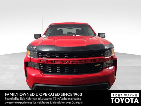 Used 2019 Chevrolet Silverado 1500 Custom w/ Custom Convenience Package image 3