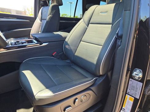 Used 2026 Cadillac Escalade Sport w/ Touring Package AWD/4WD image 28