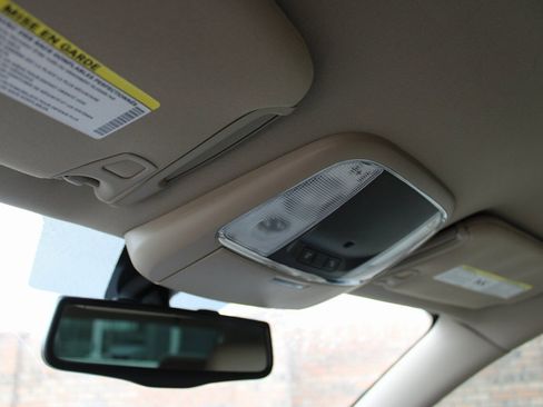 Used 2013 Chrysler 300 image 23