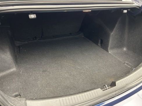 Used 2017 Chevrolet Malibu LT image 18