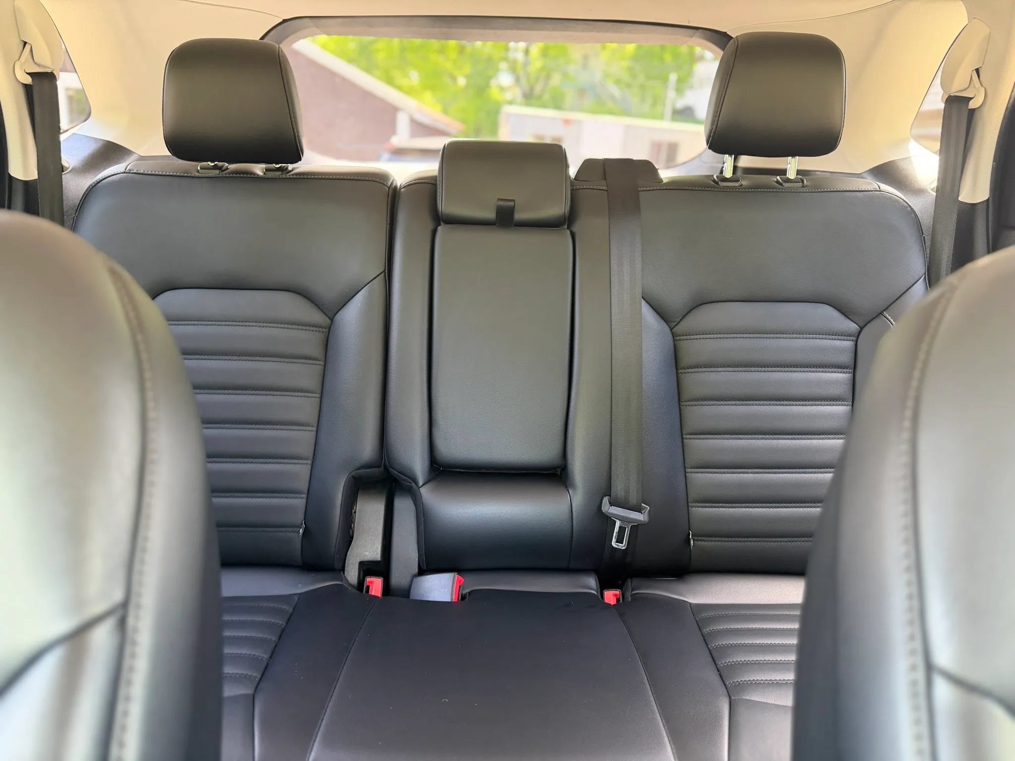 Used 2016 Ford Edge SEL w/ Equipment Group 201A AWD/4WD image 32