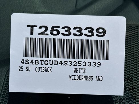Used 2025 Subaru Outback Wilderness w/ Wilderness Package AWD/4WD image 15