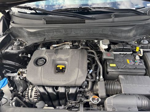 Used 2025 Kia Seltos S image 33