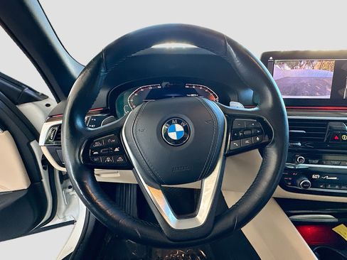 Certified 2023 BMW 540i w/ Premium Package image 11