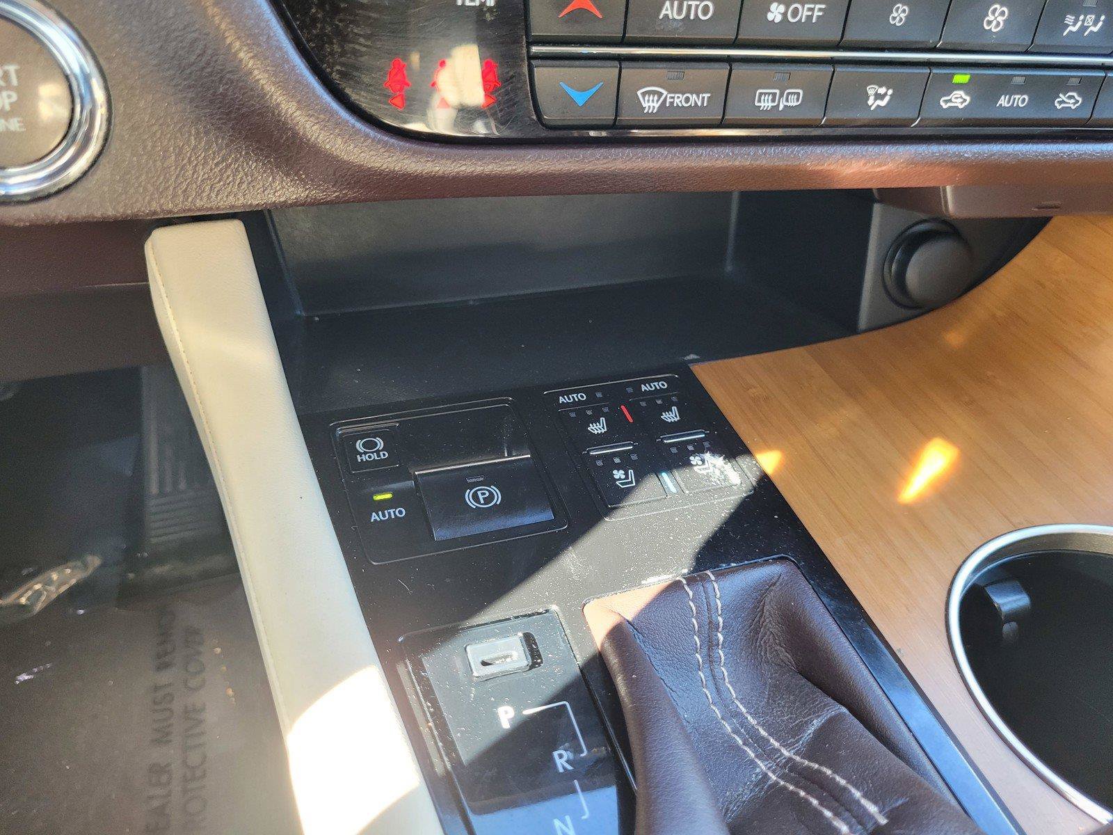 Used 2017 Lexus RX 350 AWD w/ Premium Package image 27