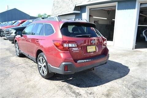 Used 2018 Subaru Outback 2.5i Limited AWD/4WD image 8