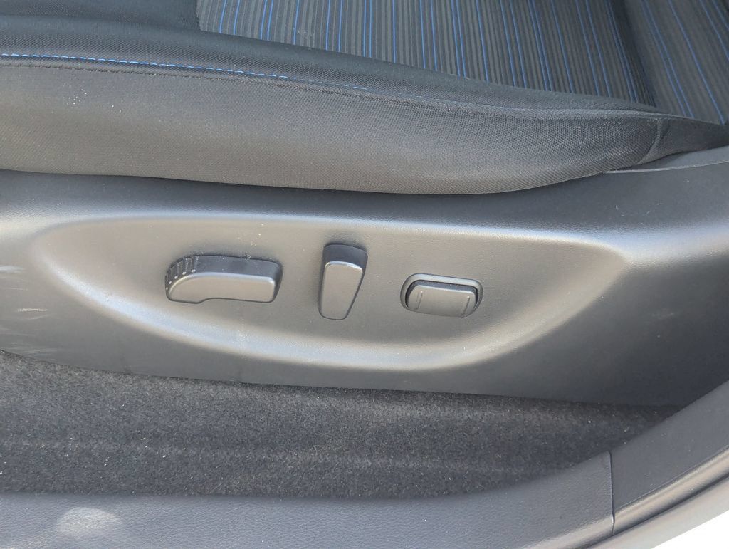 Used 2025 Nissan Leaf SV Plus FWD image 26