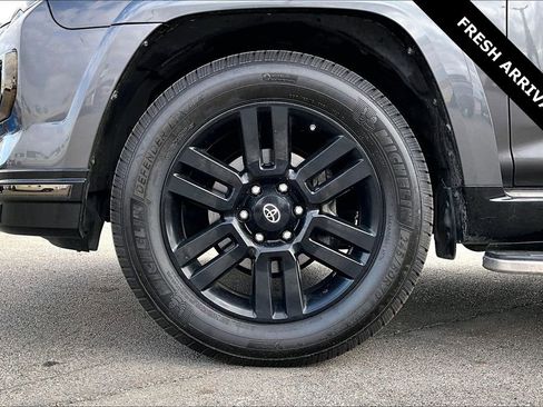 Used 2019 Toyota 4Runner Limited image 33