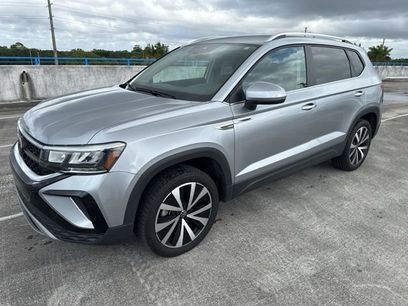 Used 2024 Volkswagen Taos SE
