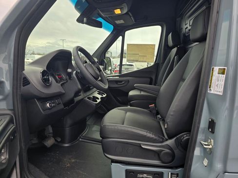 New 2025 Mercedes-Benz Sprinter 2500 image 19
