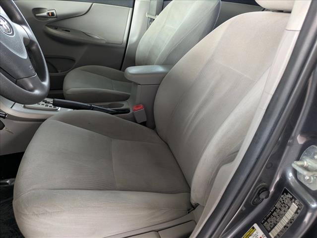Used 2013 Toyota Corolla LE FWD image 14