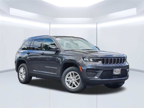 New 2026 Jeep Grand Cherokee Laredo X AWD/4WD image 1