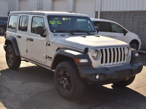 Used 2022 Jeep Wrangler Unlimited Sport image 2