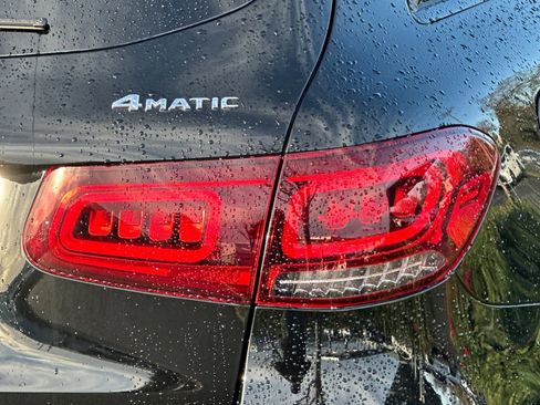 Used 2022 Mercedes-Benz GLC 300 4MATIC image 26