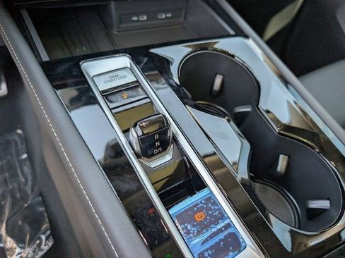 New 2026 Volkswagen Atlas SEL Premium R-Line image 12