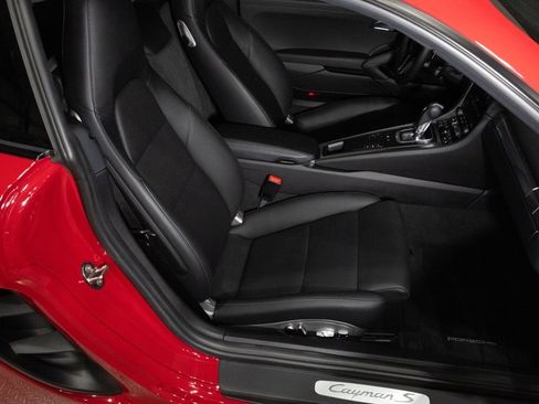 Used 2019 Porsche 718 Cayman S image 35