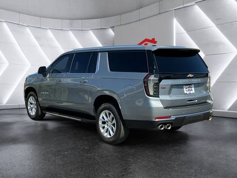 Certified 2025 Chevrolet Suburban Premier AWD/4WD image 3