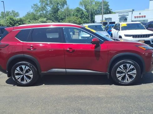 Used 2021 Nissan Rogue SV w/ Premium Package AWD/4WD image 8