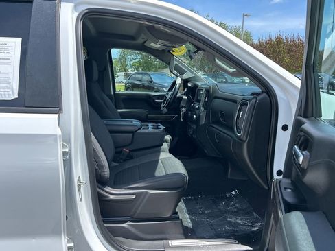 Used 2020 Chevrolet Silverado 1500 LT RWD image 34