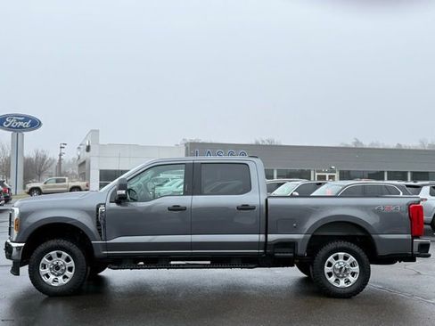 Used 2024 Ford F250 XLT image 41
