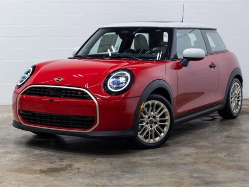 Certified 2025 MINI Cooper S image 9
