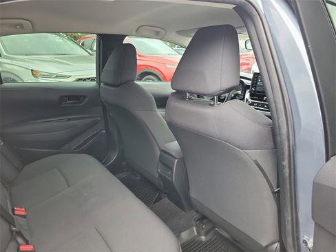 Used 2022 Toyota Corolla LE image 39