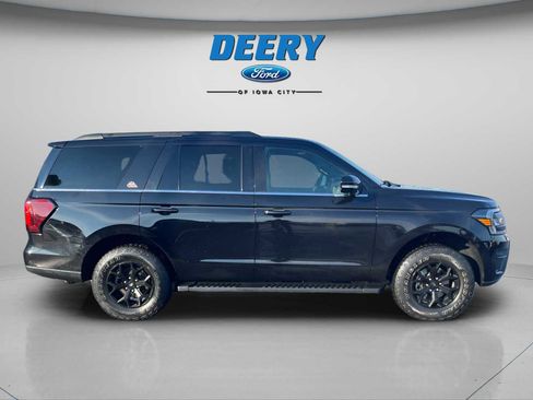 Used 2022 Ford Expedition Timberline image 2