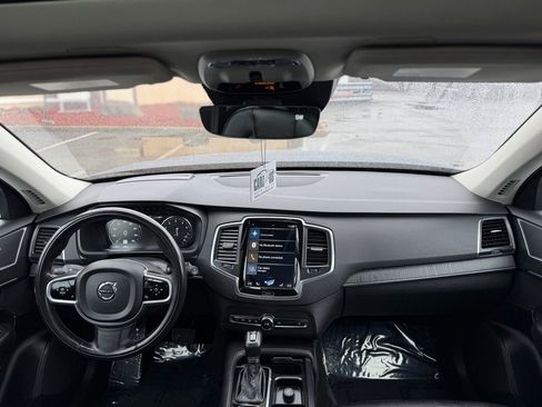 Used 2020 Volvo XC90 T6 Momentum w/ Protection Package Premier image 35