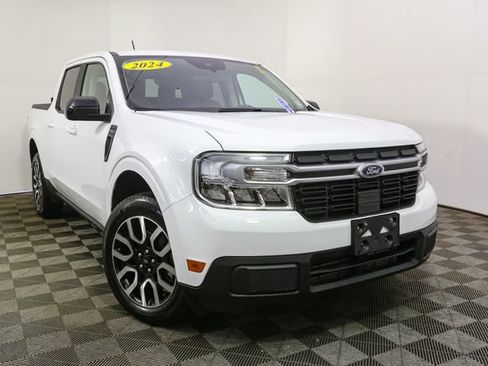 Used 2024 Ford Maverick Lariat w/ 4K Tow Package AWD/4WD image 3