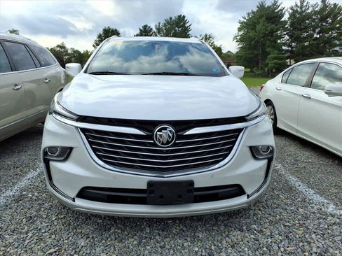 Used 2023 Buick Enclave Premium w/ Experience Buick Package FWD image 7