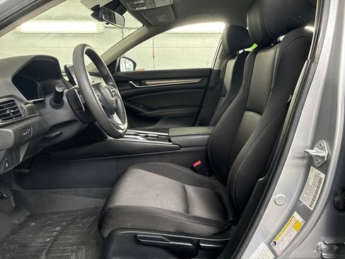 Used 2021 Honda Accord Hybrid image 13