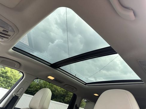 Used 2019 Subaru Ascent Limited image 15