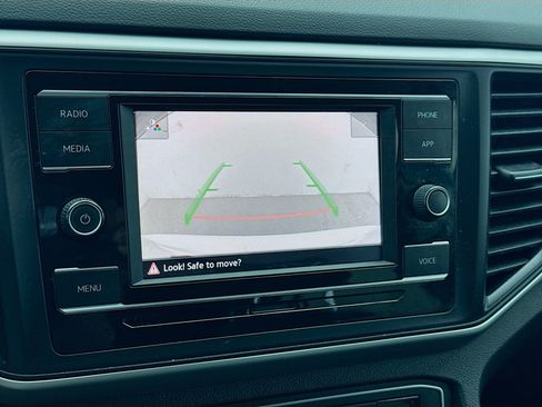 Used 2021 Volkswagen Atlas S FWD image 10