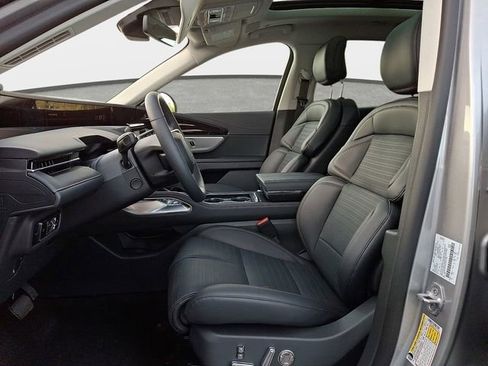 New 2026 Lincoln Nautilus Reserve AWD/4WD image 11