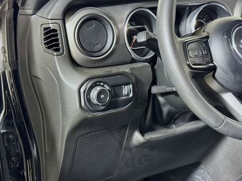 Used 2023 Jeep Wrangler Sport S image 8