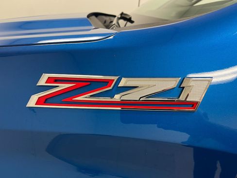 Used 2024 Chevrolet Silverado 1500 LT AWD/4WD image 19